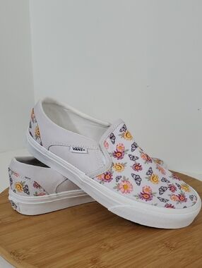 Vans Asher Womens Canvas Slip on Sneaker Butterfly Floral Size 6.5 NIB